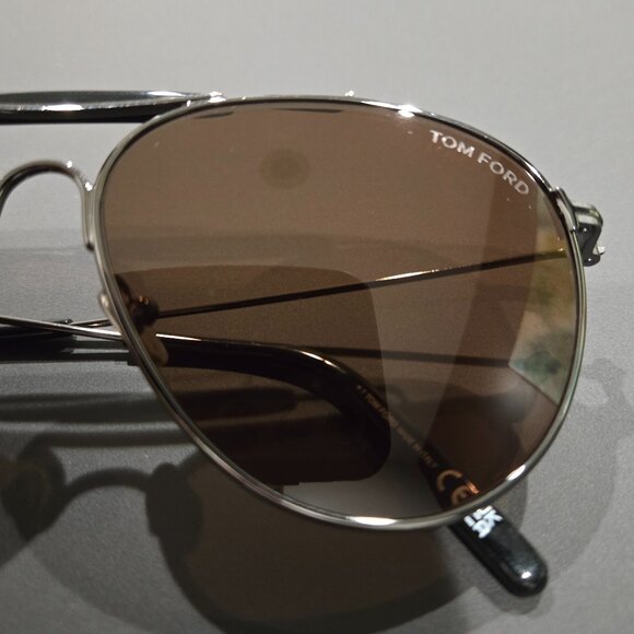 Tom Ford Raphael 02 FT0995 08E Aviator Sunglasses - Picture 4 of 13